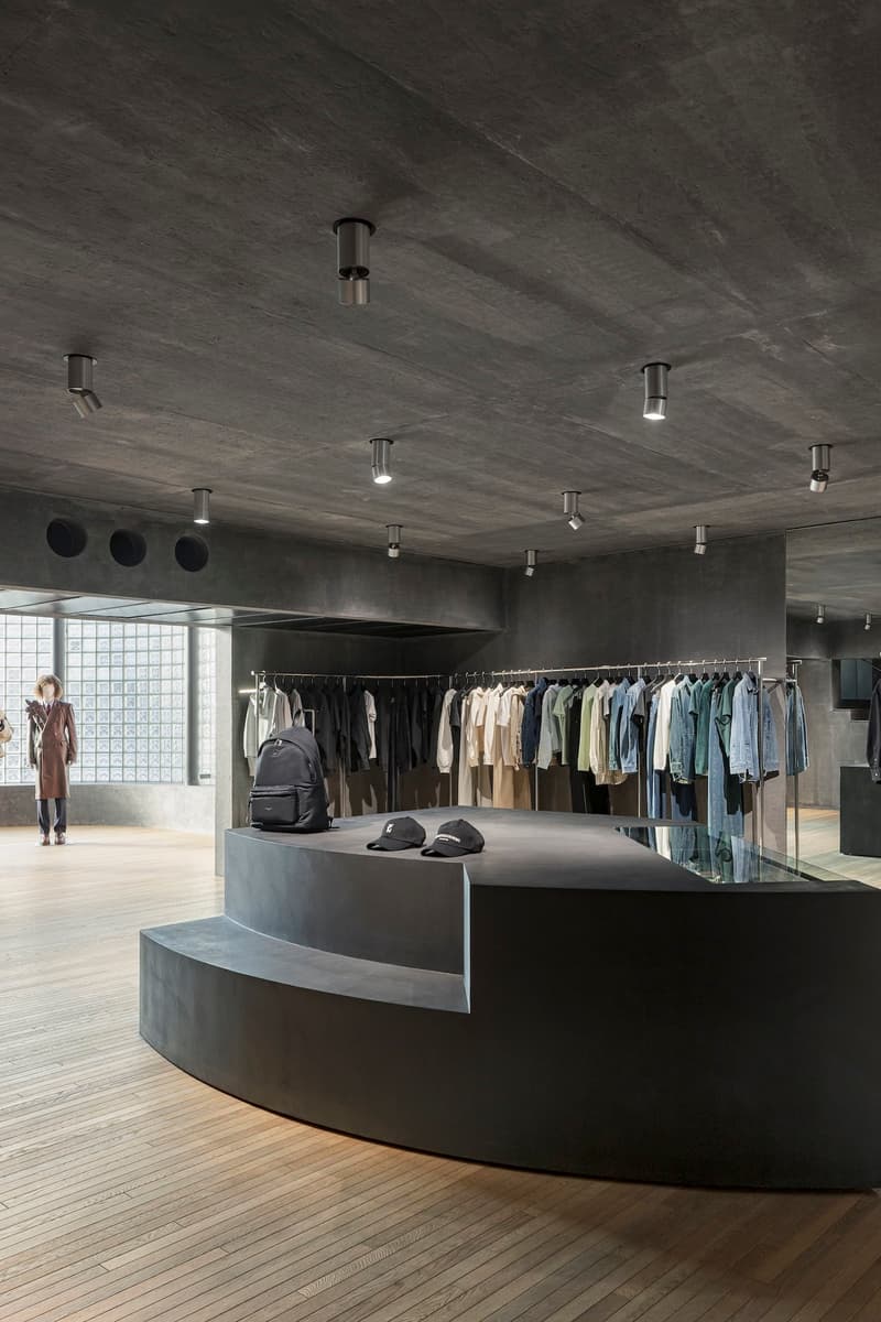 走进 Wooyoungmi Itaewon 全新旗舰店