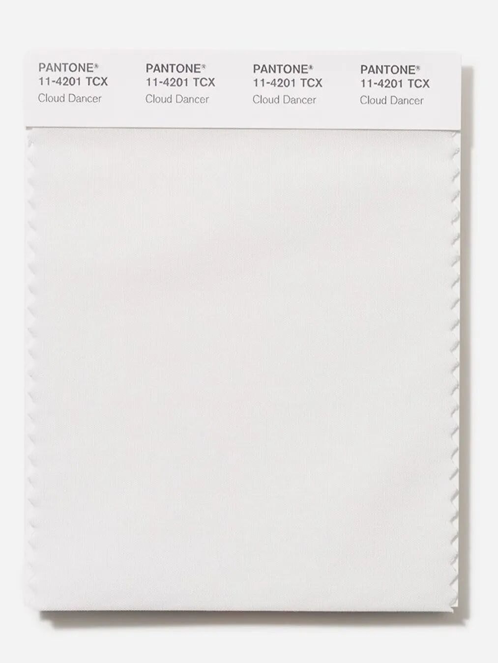 穿着 Chanel 挤地铁，一场顶级时装屋精心制造的混乱？