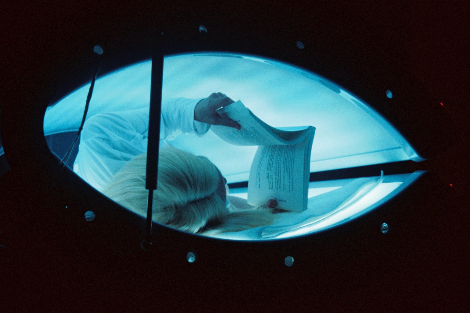 Through the Lens:一个外国摄影师镜头里的中国地下俱乐部视觉档案