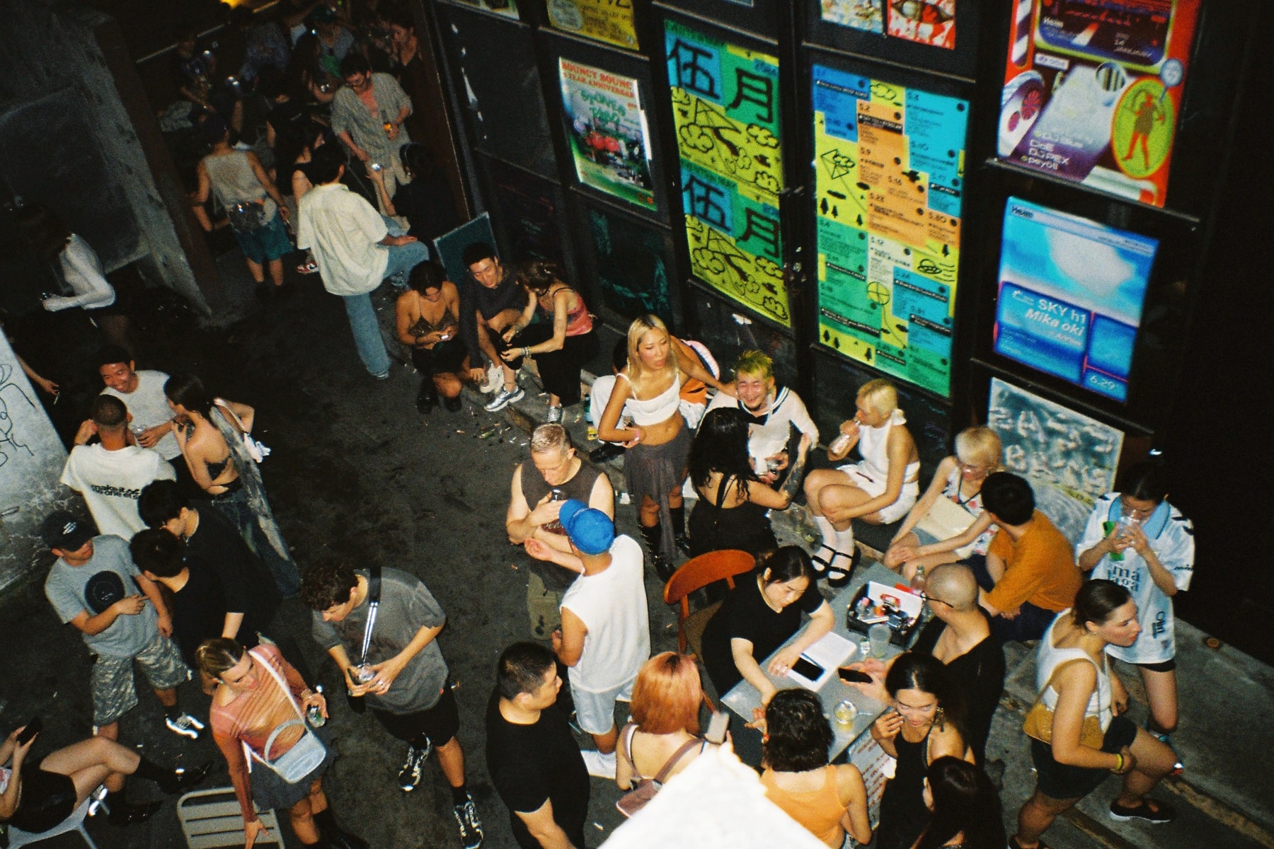 Through the Lens：一个外国摄影师镜头里的中国地下俱乐部视觉档案