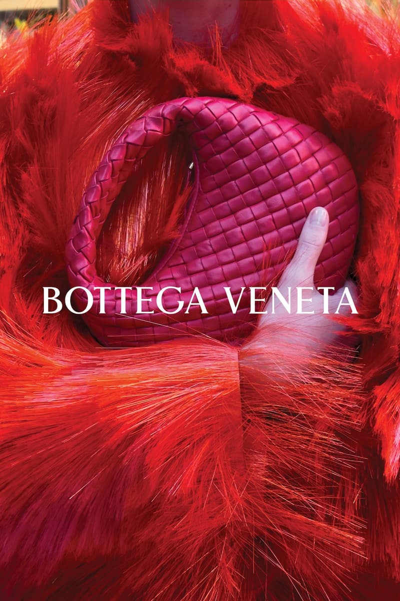 Bottega Veneta 携 Juergen Teller 发布 2026 夏季大片