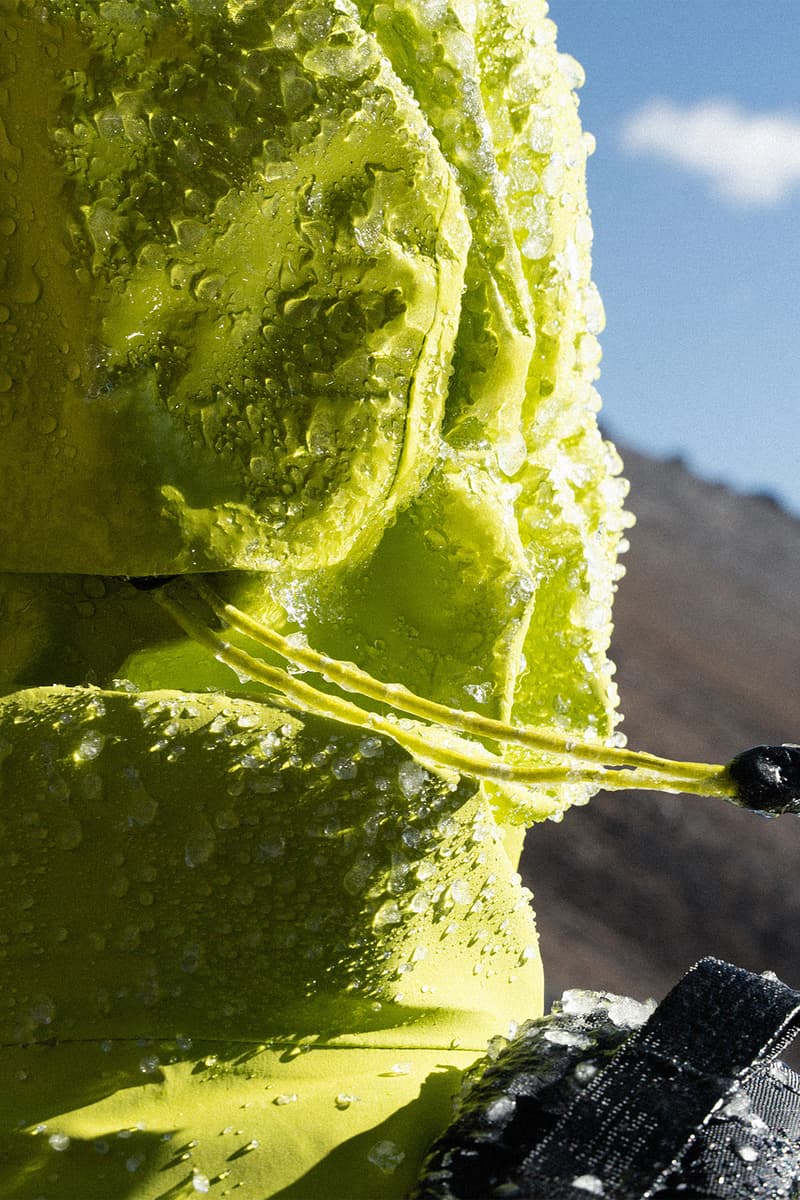 安踏冠军发布全新炬石系列