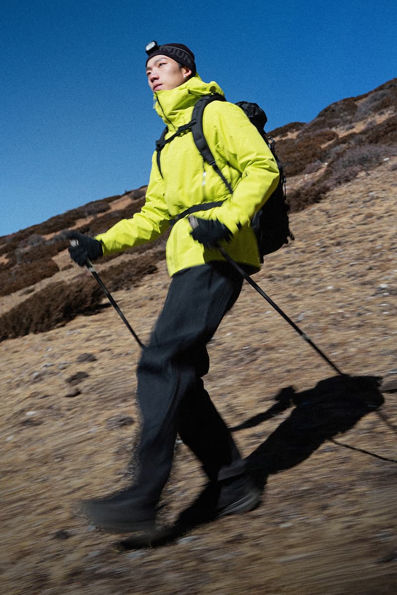 安踏冠军发布全新炬石系列