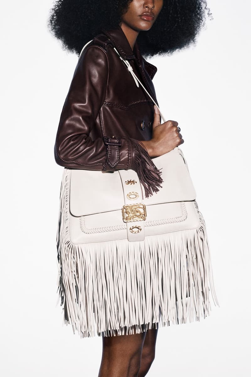 Burberry 呈献 2026 夏季系列广告大片