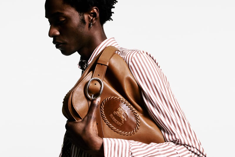 Burberry 呈献 2026 夏季系列广告大片