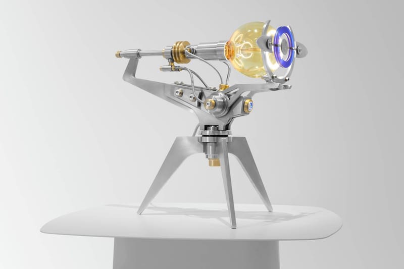 MB&F × Frank Buchwald 打造一盏会「发光」的雕塑级机械太阳