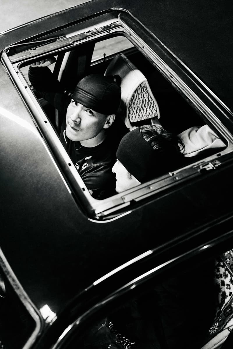 马海伦发布记录新疆地下说唱社群的摄影 Zine《YAXLAR》