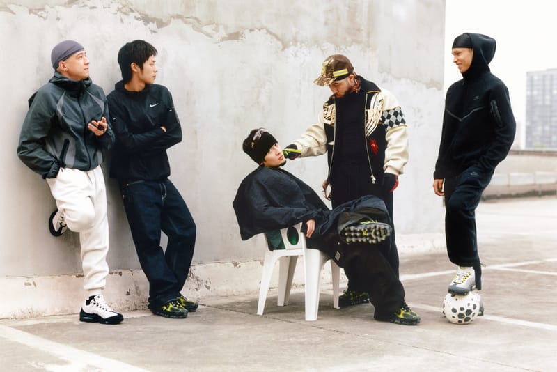 马海伦发布记录新疆地下说唱社群的摄影 Zine《YAXLAR》