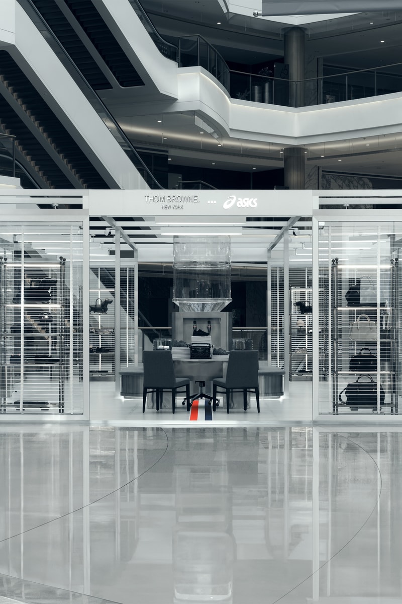 走进 Thom Browne x ASICS 限时体验空间