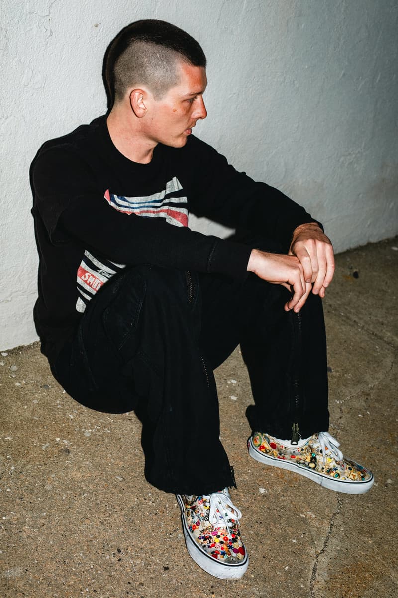 Supreme、Mike Kelley 艺术基金会与 Vans® 合作推出全新 Half Cab 和 Era 鞋款