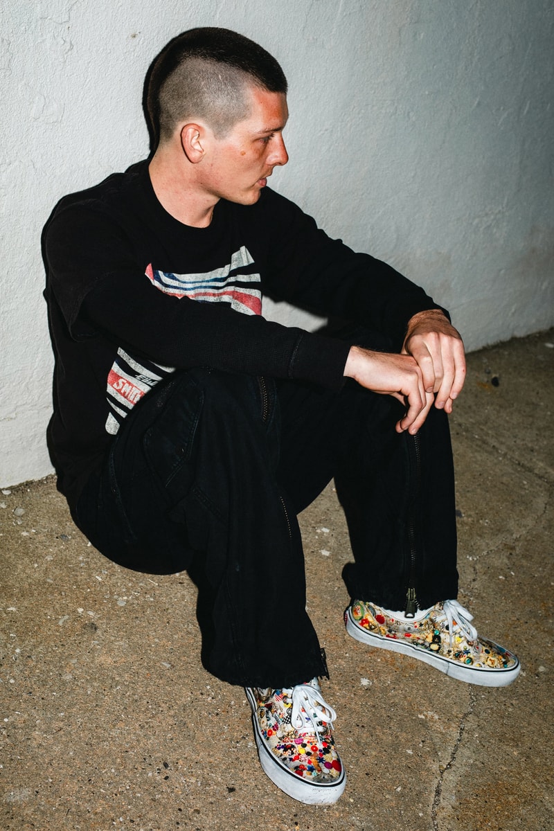 Supreme、Mike Kelley 艺术基金会与 Vans® 合作推出全新 Half Cab 和 Era 鞋款
