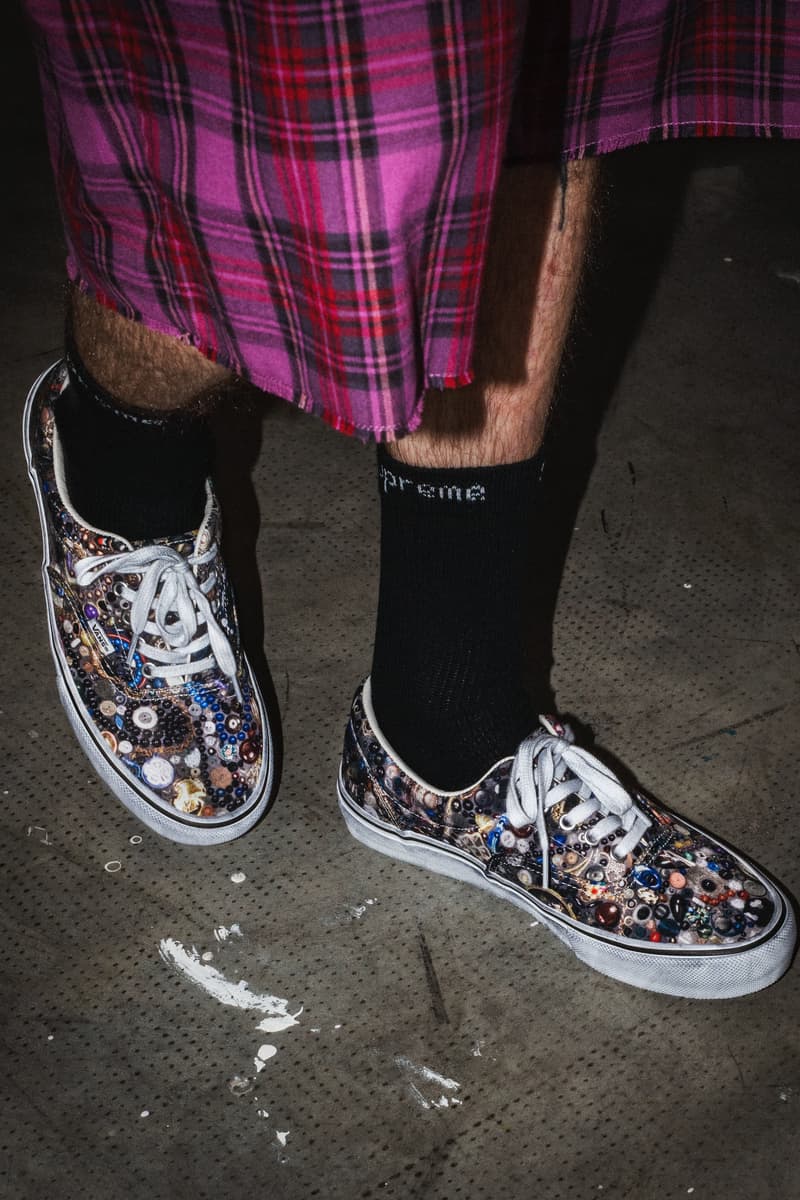 Supreme、Mike Kelley 艺术基金会与 Vans® 合作推出全新 Half Cab 和 Era 鞋款