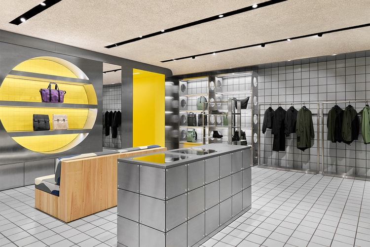 Rains 亚洲首家旗舰店插旗上海