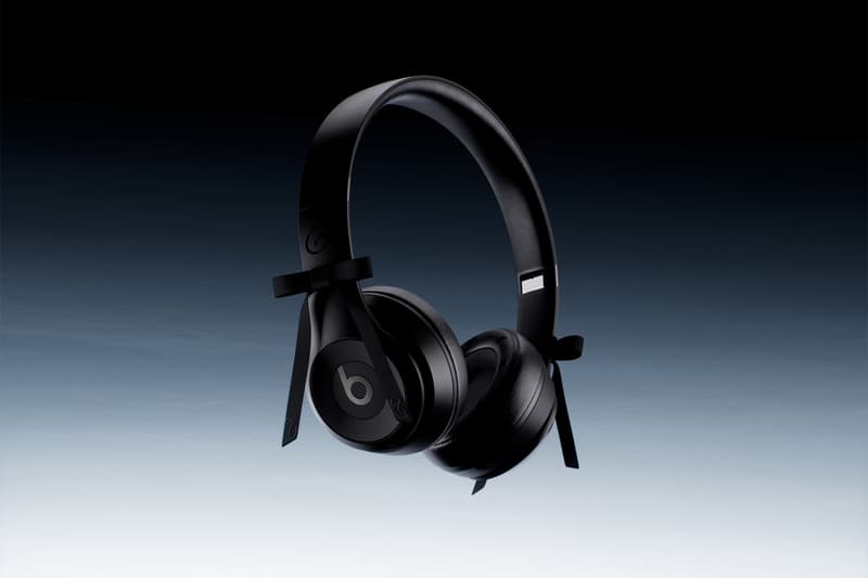 Beats 携手 JENNIE 带来玛瑙黑特别版头戴式耳机