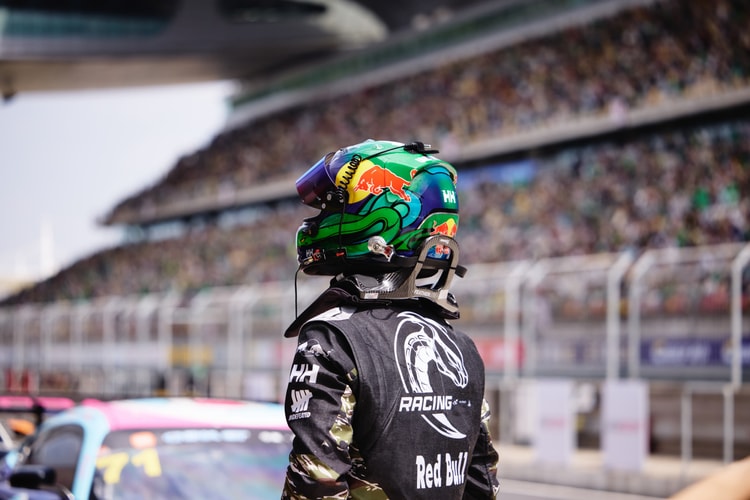 UNDEFEATED 赞助赛车手王一博