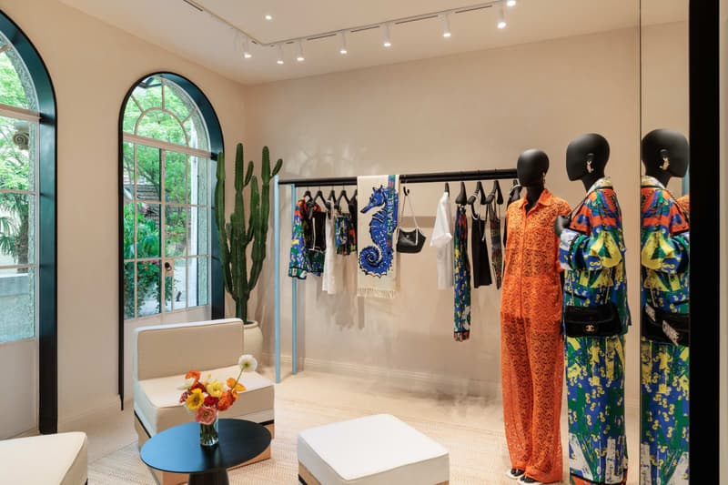 走进 CHANEL COCO BEACH 2026 系列上海限时精品店