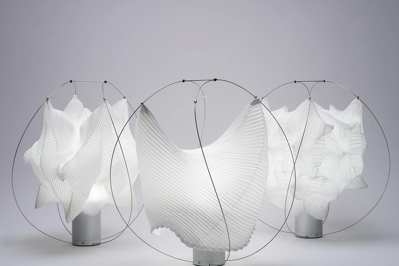 Issey Miyake 将标志性褶皱美学带进家居空间