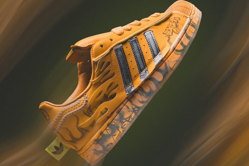 adidas Originals 攜手 Hellstar 推出「Hazy Orange」Superstar II
