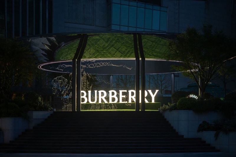 Burberry 于上海恒隆广场揭幕「盛夏秘境」限时精品店