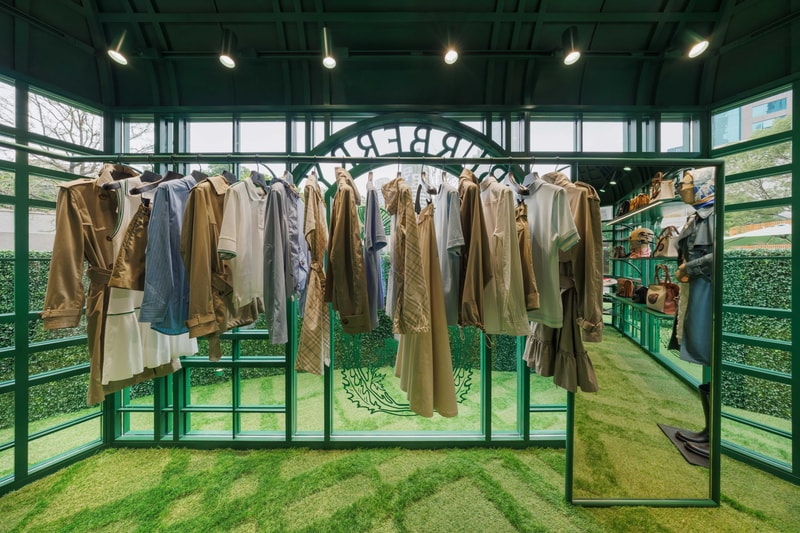 Burberry 于上海恒隆广场揭幕「盛夏秘境」限时精品店