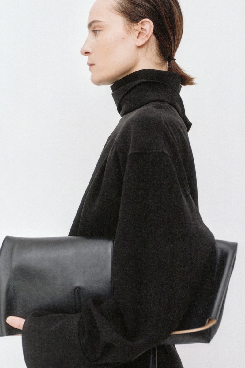 Carven 发布 2026 早秋系列