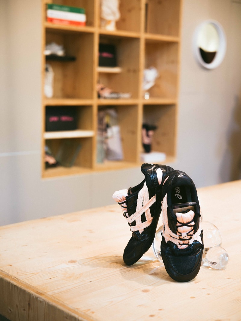 ASICS SportStyle 携手 EMPTY BEHAVIOR 于巴黎呈现 HYPERSYNC 联名首发文化体验