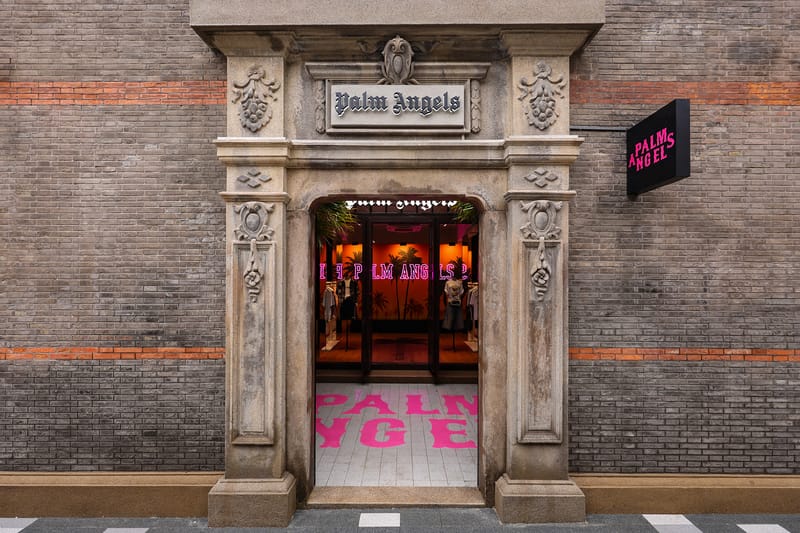 走进 Palm Angels 上海张园快闪空间