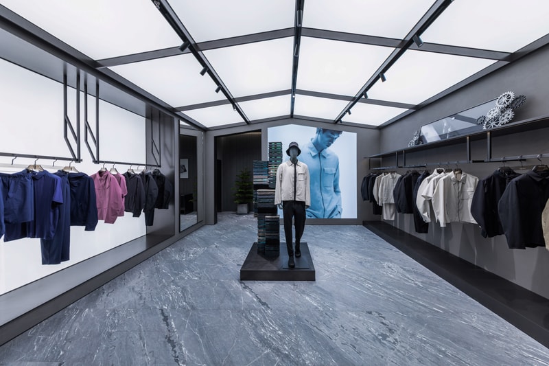 走进 ARC'TERYX 成都 SKP 店