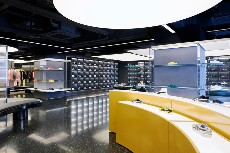 Onitsuka Tiger 全球最大旗舰店于东京新宿启幕