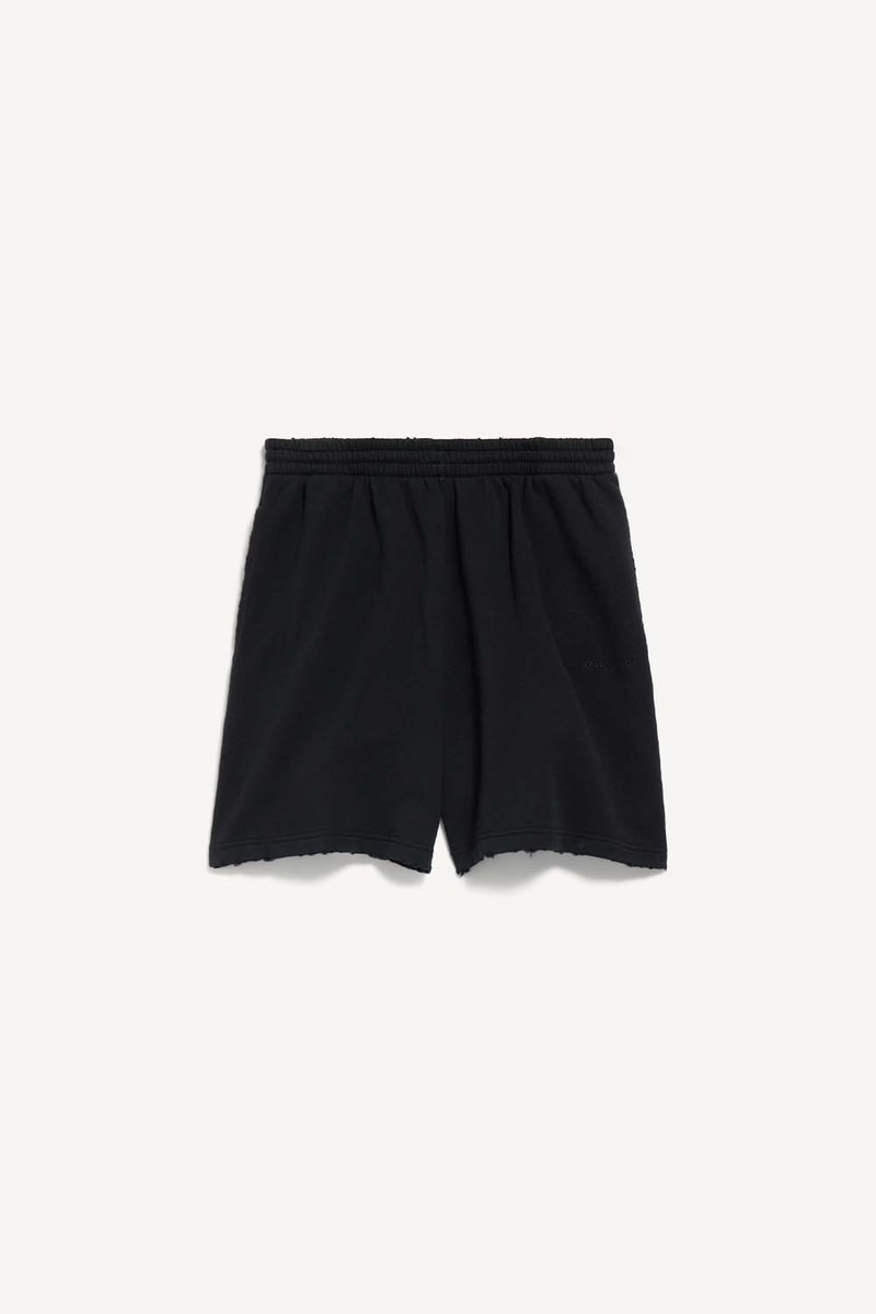 BALENCIAGA 推出 2026 七夕限定系列