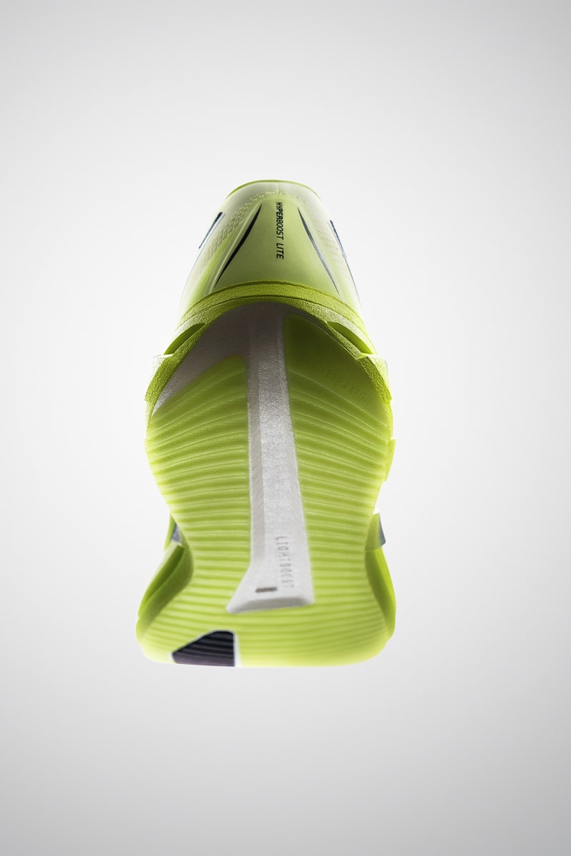 adidas HYPERBOOST 全系列跑鞋亮相