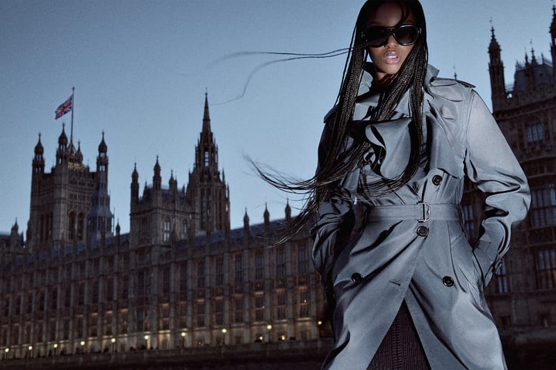 FKA Twigs 和 Romeo Beckham 出镜演绎 Burberry 2026 冬季大片