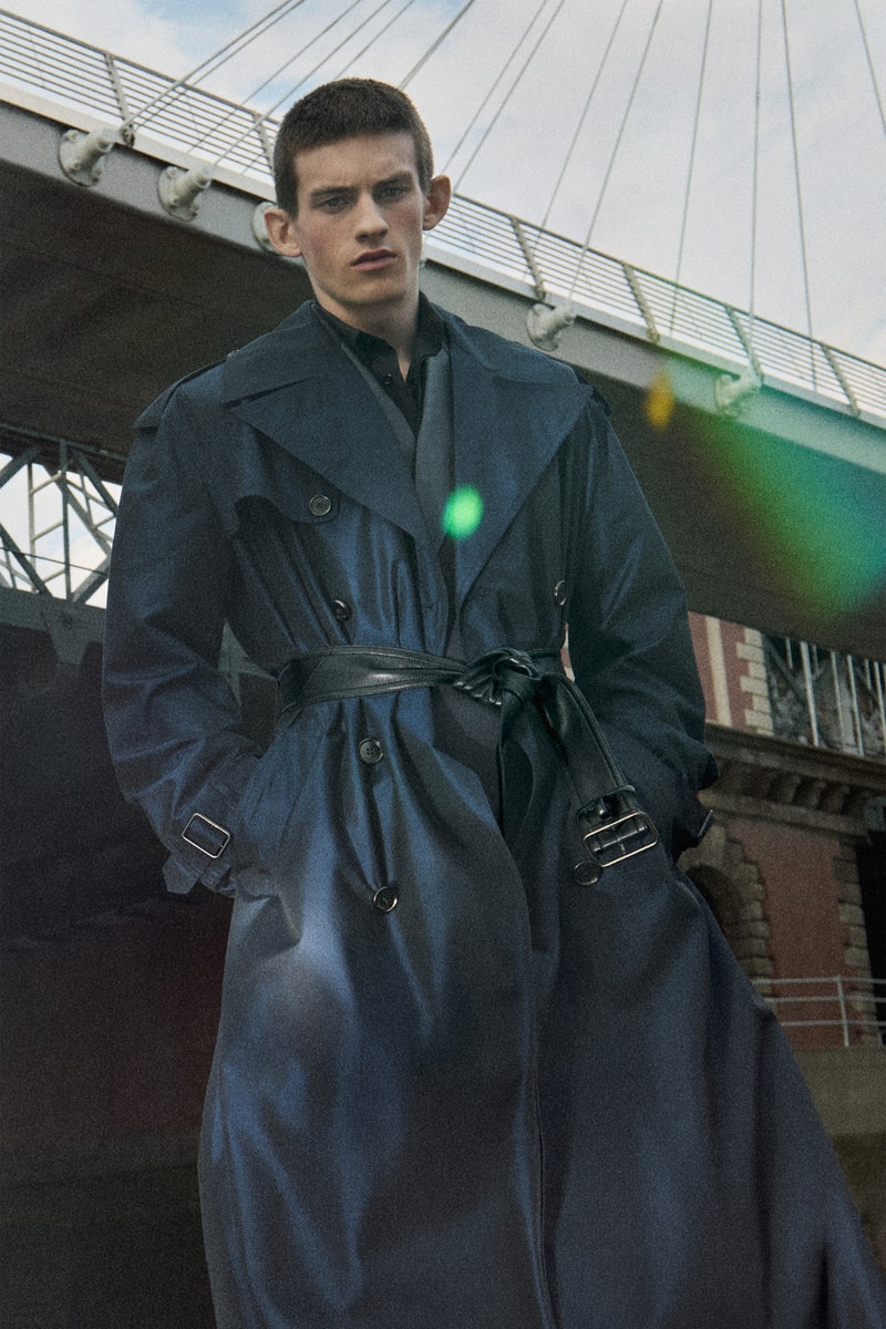 KA Twigs 和 Romeo Beckham 出镜演绎 Burberry 2026 冬季大片
