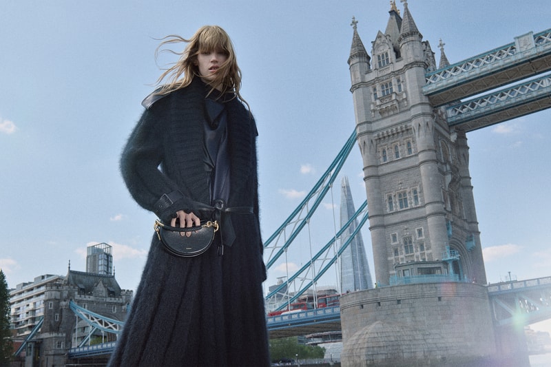 KA Twigs 和 Romeo Beckham 出镜演绎 Burberry 2026 冬季大片