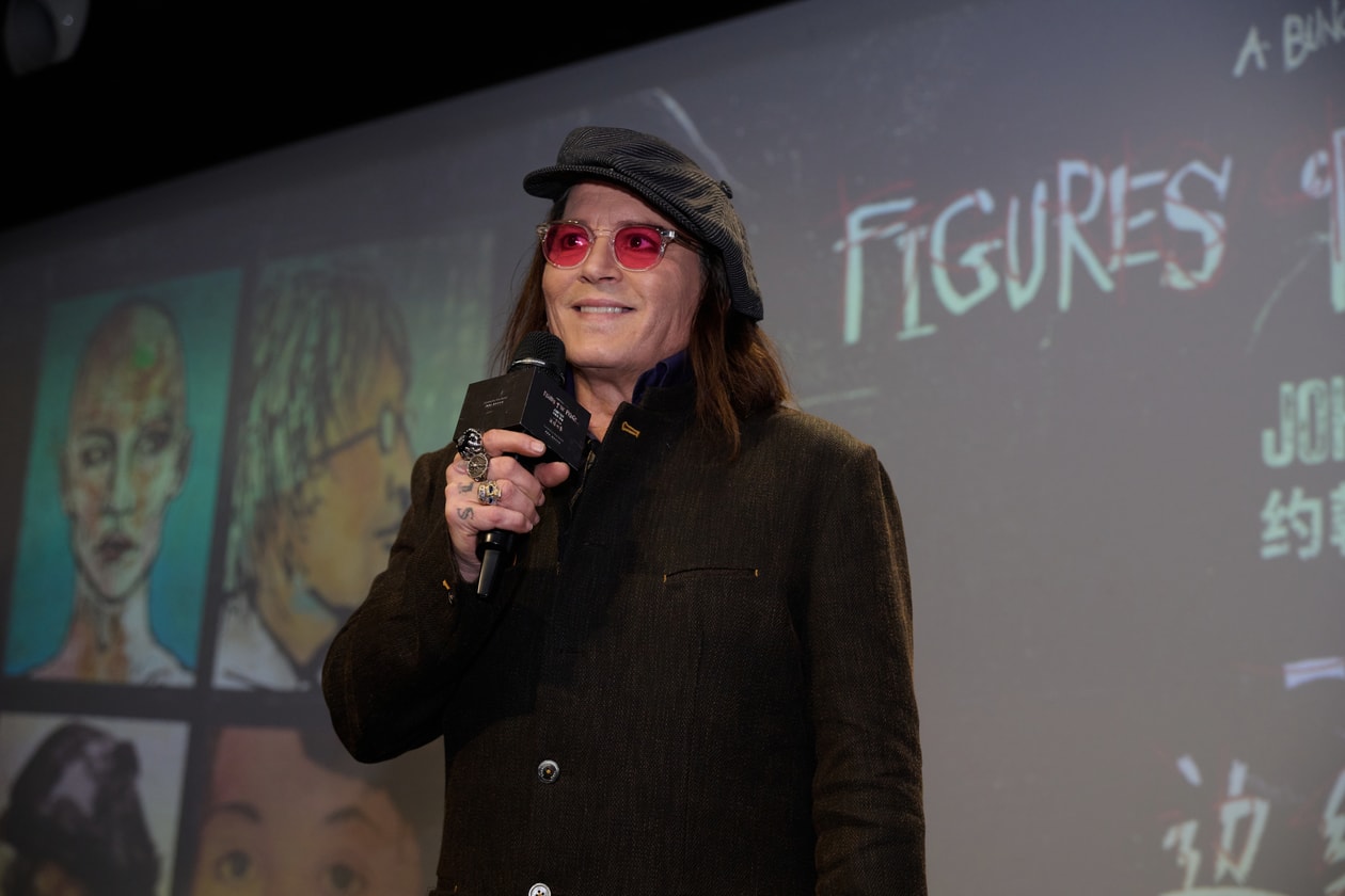 Johnny Depp 以艺术家身份现身上海艺仓美术馆