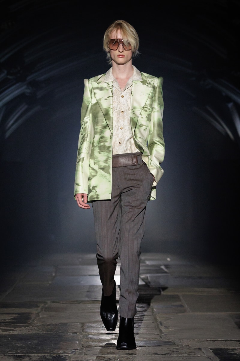MCQUEEN 2027 春夏系列亮相伦敦时装周