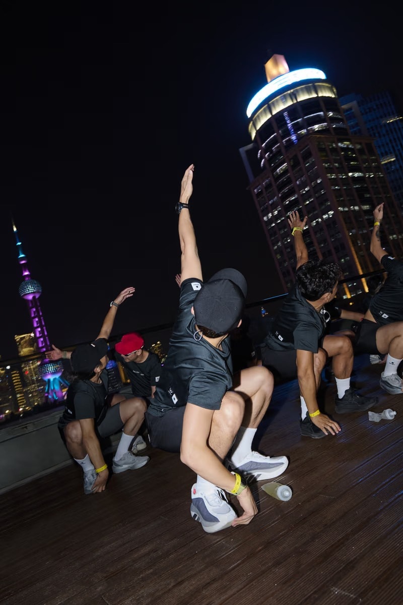 W HOTELS 攜手丹麥跑步服式品牌 SAYSKY 推出全新「FIND YOUR RHYTHM」系列，巡迴上海、台北與香港展開慢跑新體驗