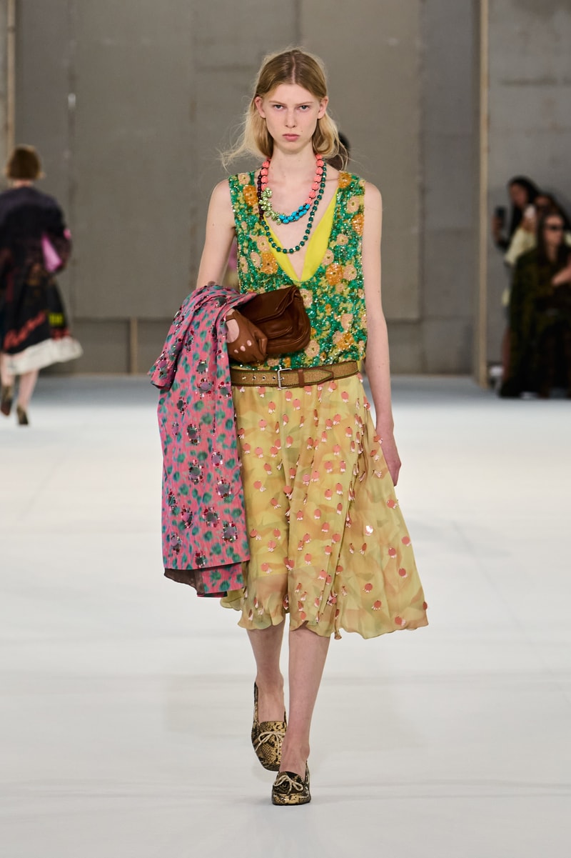 DRIES VAN NOTEN 2027 春夏系列：一场关于魅力的镜头追踪