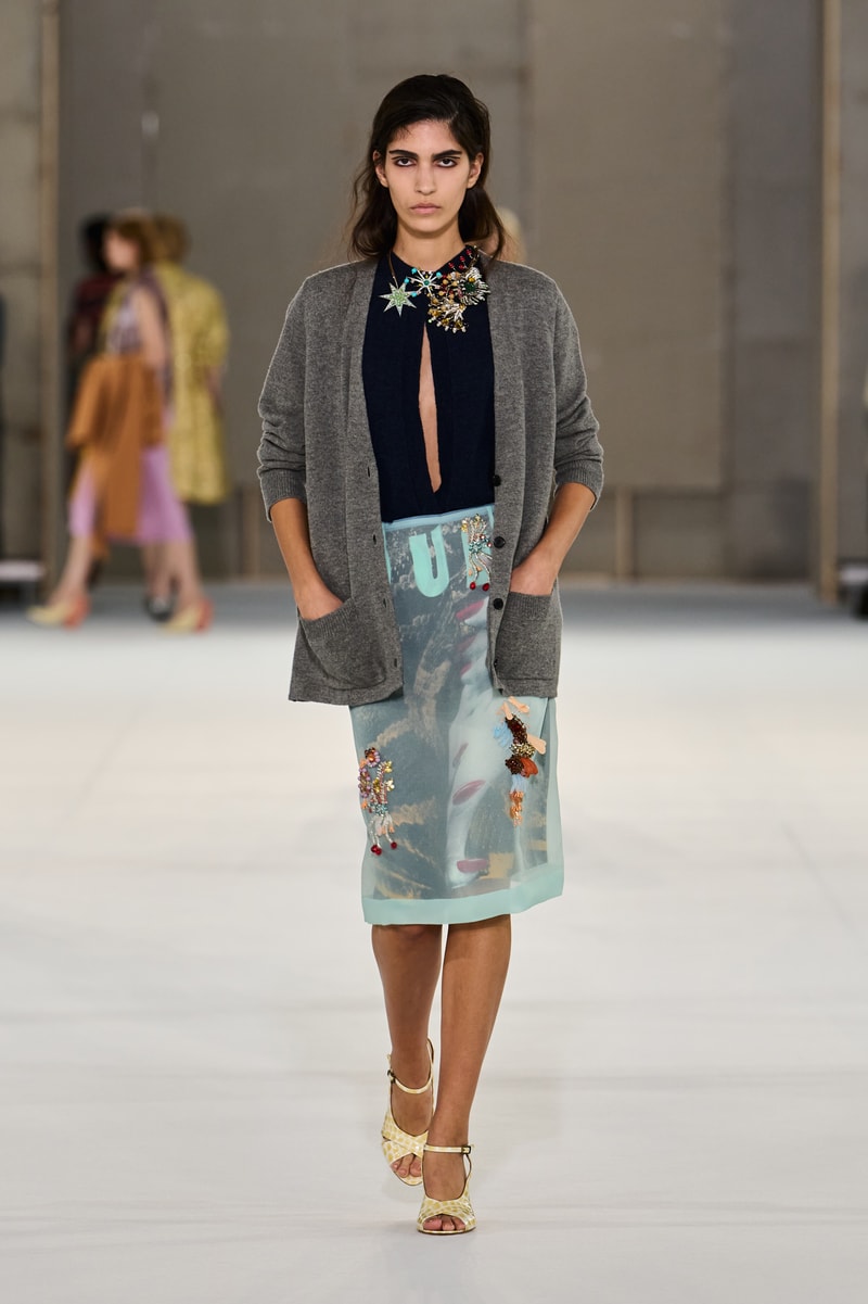 DRIES VAN NOTEN 2027 春夏系列：一场关于魅力的镜头追踪