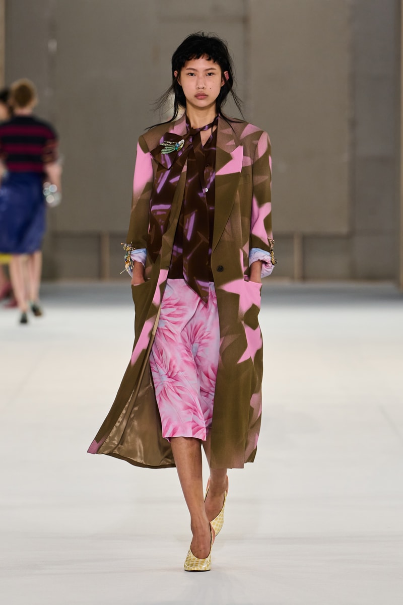 DRIES VAN NOTEN 2027 春夏系列：一场关于魅力的镜头追踪