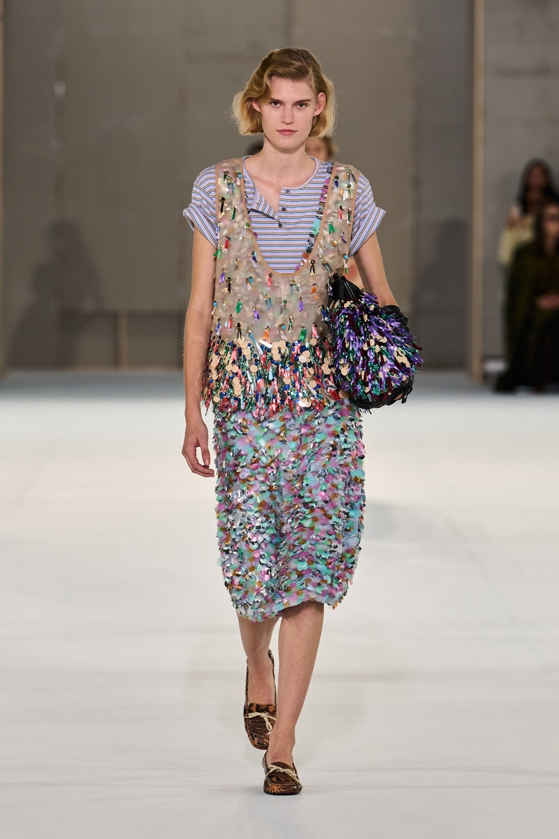 DRIES VAN NOTEN 2027 春夏系列：一场关于魅力的镜头追踪