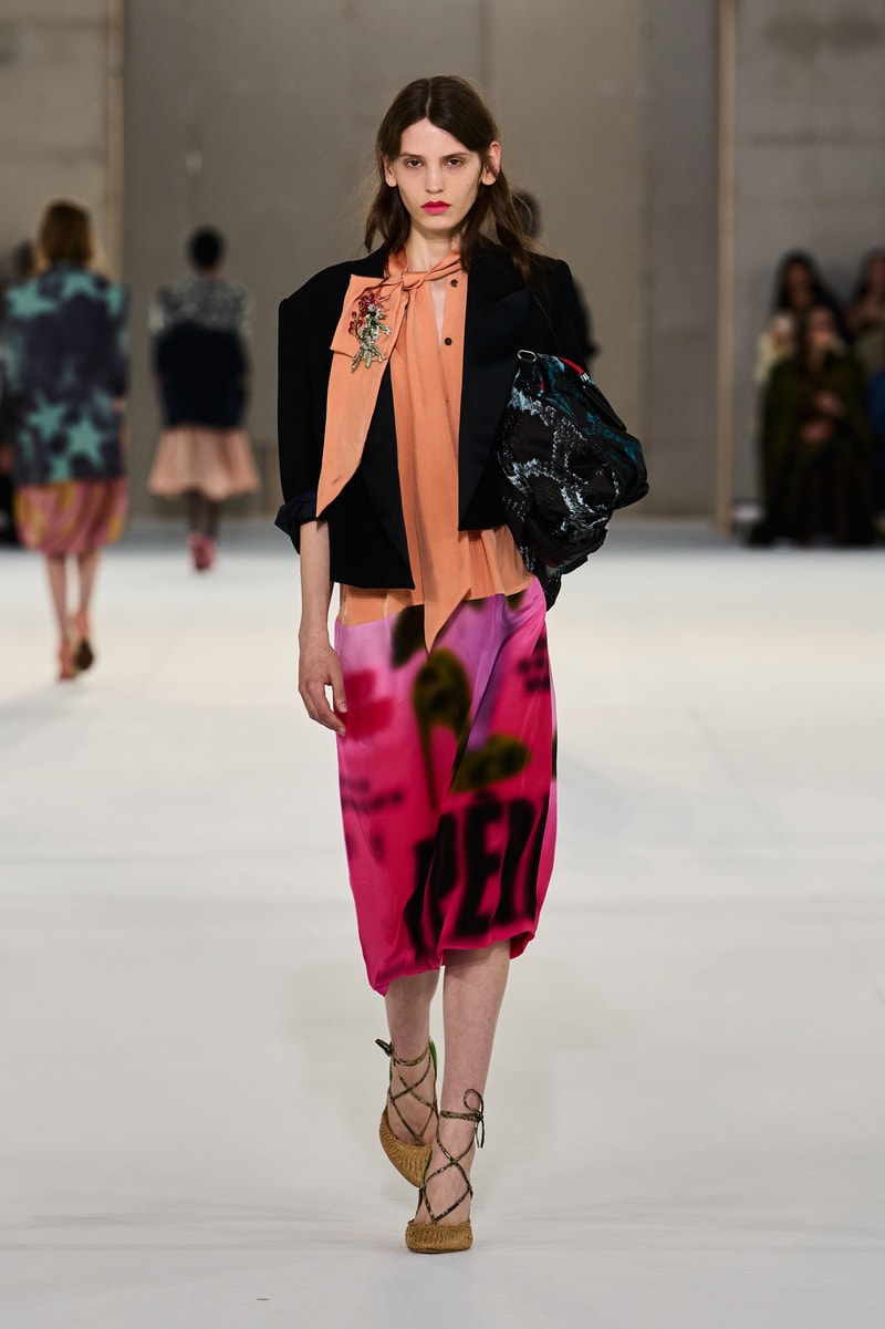 DRIES VAN NOTEN 2027 春夏系列：一场关于魅力的镜头追踪