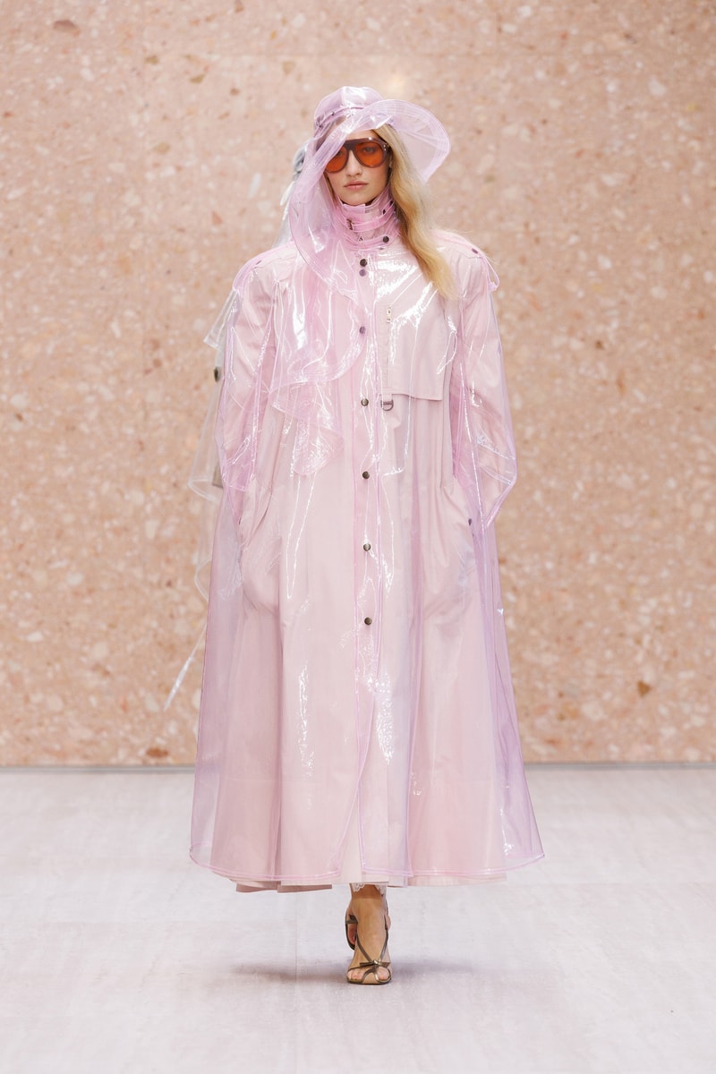 Chloé 发布 2027 夏季系列