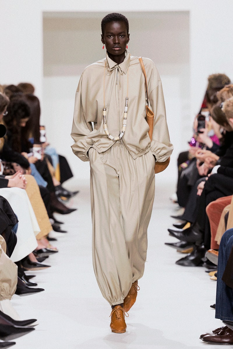 CELINE Été 2027 夏季时装秀登场