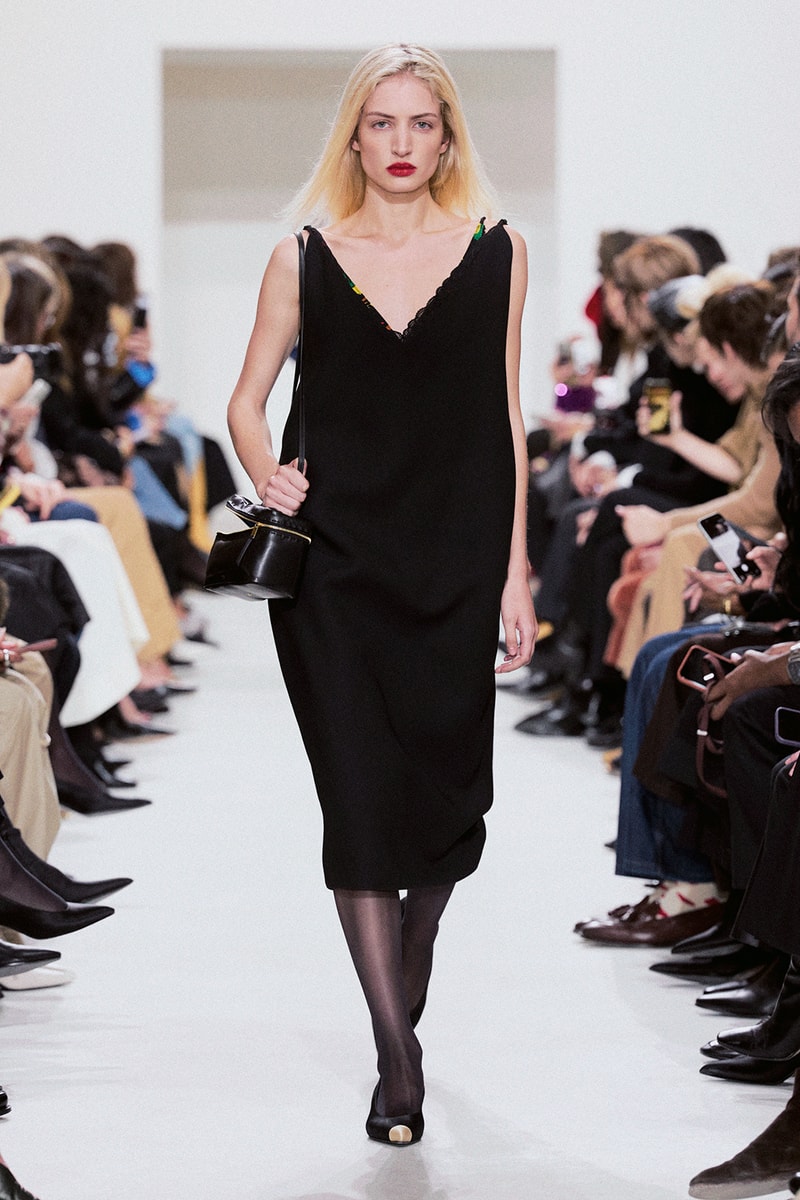 CELINE Été 2027 夏季时装秀登场