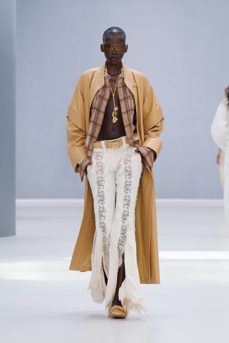ZIMMERMANN 发布 2027 春季系列「万华蝶舞」