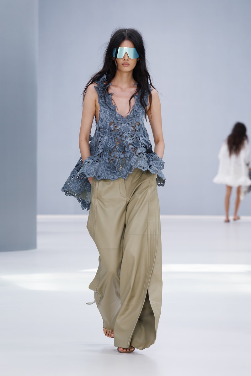 ZIMMERMANN 发布 2027 春季系列「万华蝶舞」