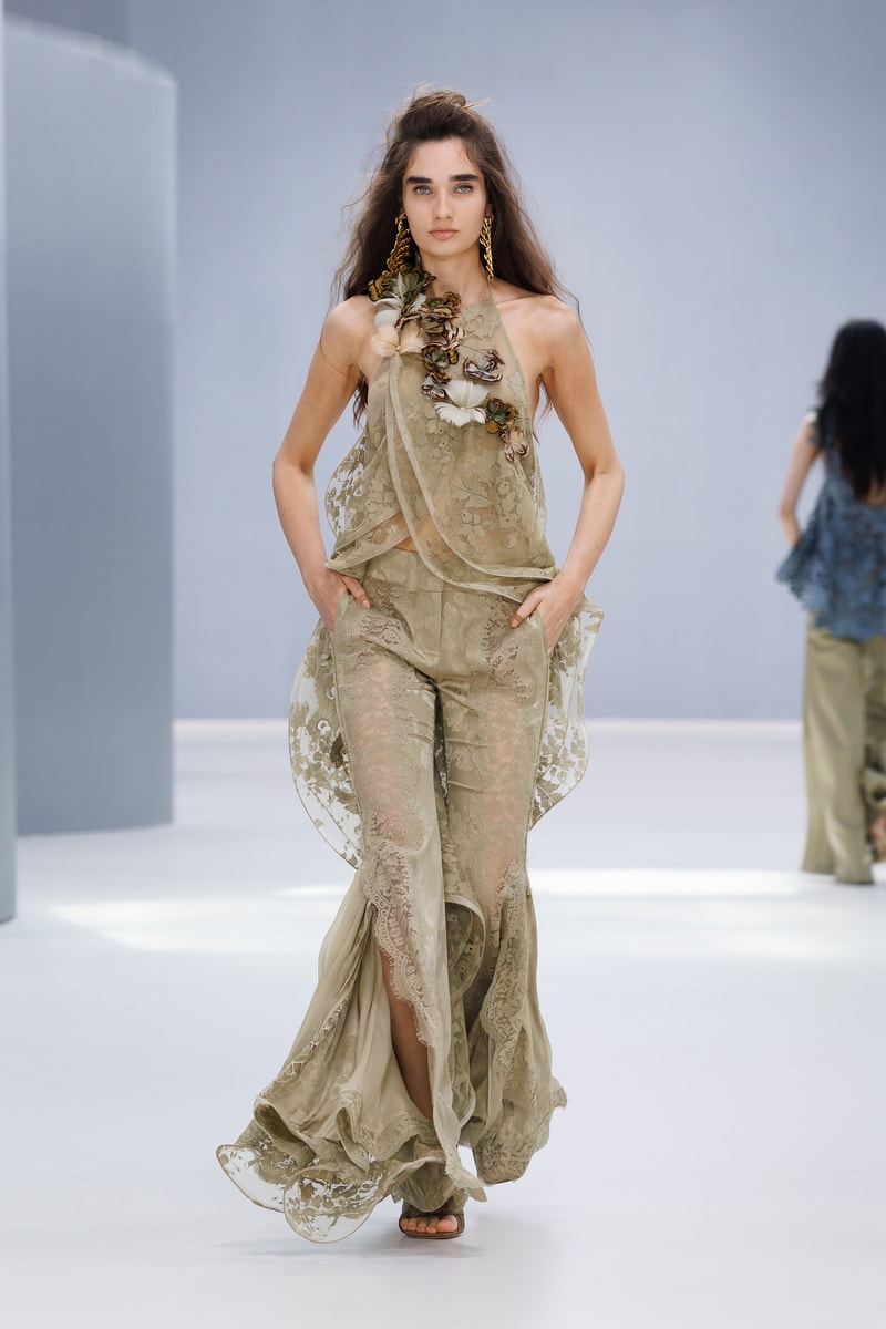 ZIMMERMANN 发布 2027 春季系列「万华蝶舞」