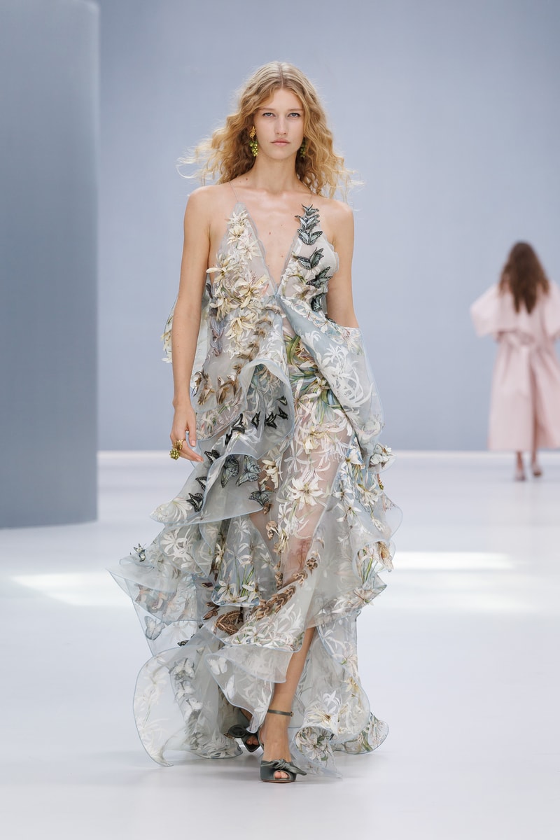ZIMMERMANN 发布 2027 春季系列「万华蝶舞」
