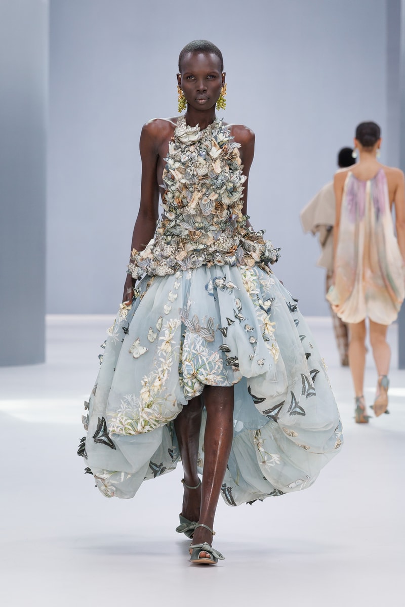 ZIMMERMANN 发布 2027 春季系列「万华蝶舞」